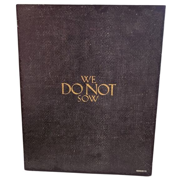 Game of Thrones Season 2 Limited Edition GreyJoy Packaging (Blu-ray/DVD/Digital) - Picture 2 of 3